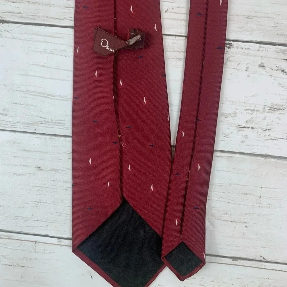 Oscar De La Renta Red Triangle Pattern Burgundy Career Workwear